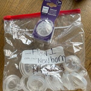 Flow 1 baby bottle nipples